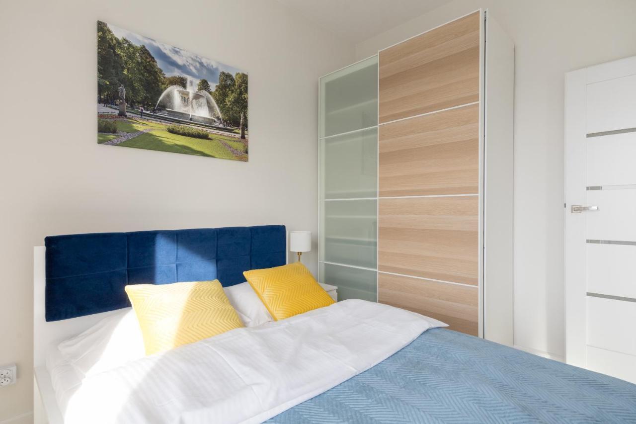 Wola Chic Blue Apartment Varsovia Exterior foto